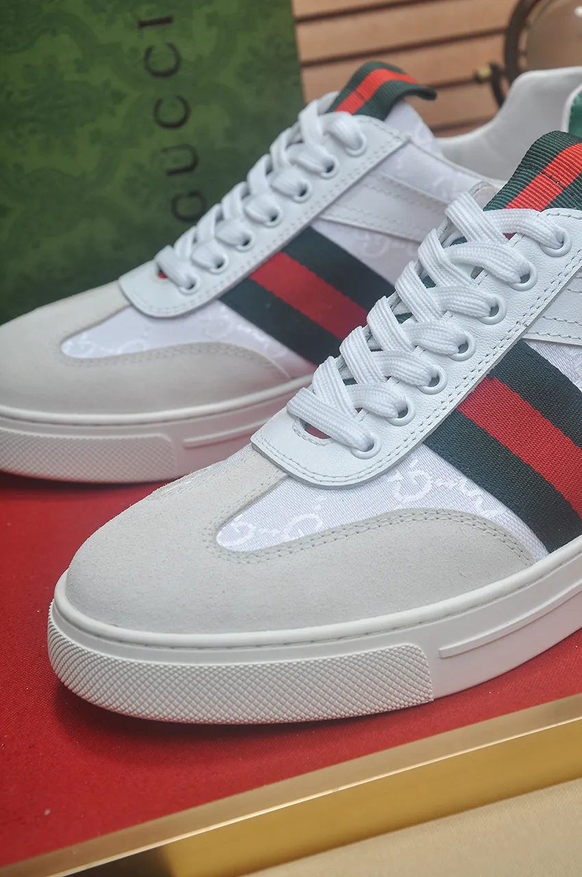 Men's men's shoes💰440💶[GUCCI] official website 1:1 men's sports shoes are now on the market. They are made of original fabric + water-dyed sheepskin lining, plus the official website original 1:1 comfortable outsole. Fashionable and versatile, super comfortable and breathable. Standard shoe size 38/45 (custom-made size 45 is non-refundable)